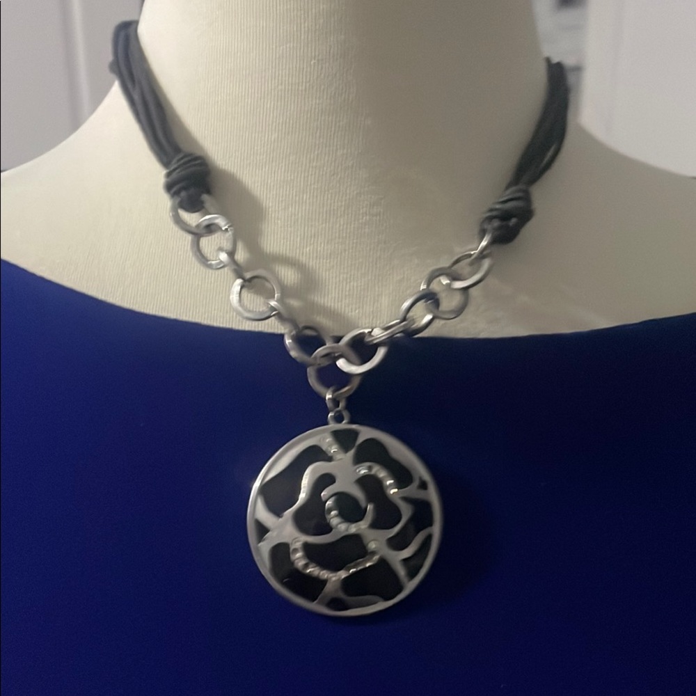 Elegant Silver and Black Pendant Necklace